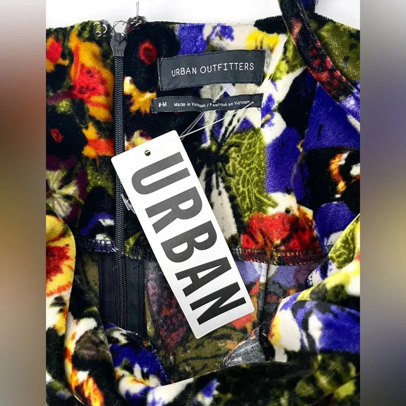 NWT Urban Outfitters Mallory Floral Velvet Cowl Neck Slip Dress - Picture 4 of 6